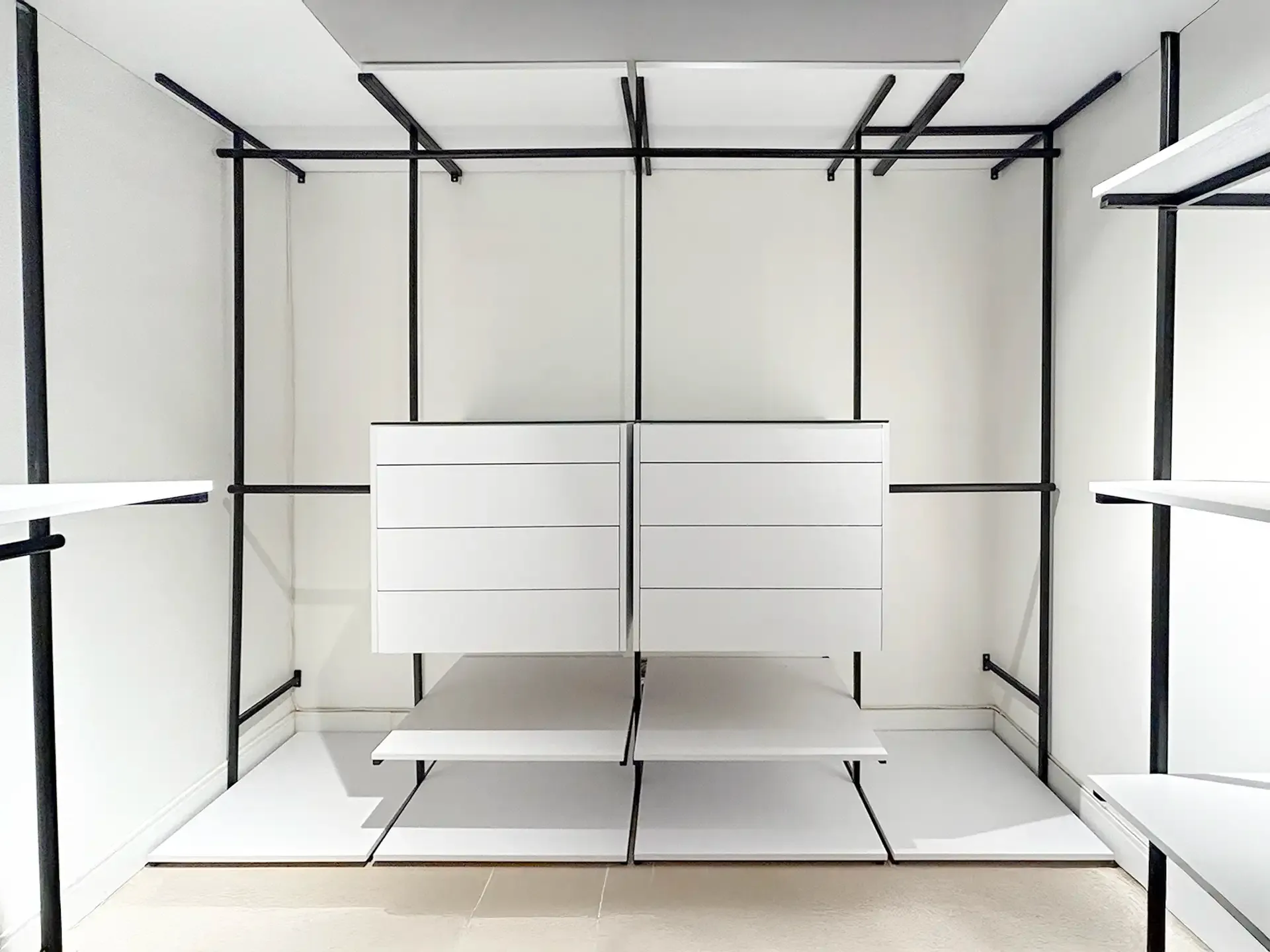 Walking Closets con Integración Técnica con ingeniería de fabricación avanzada en Bogotá